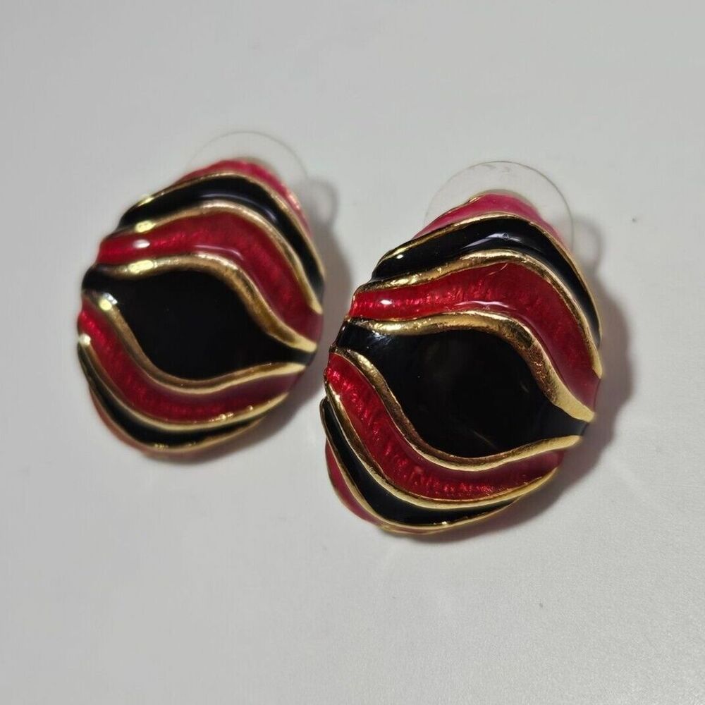 Gold tone pink red black enamel earrings retro chunky